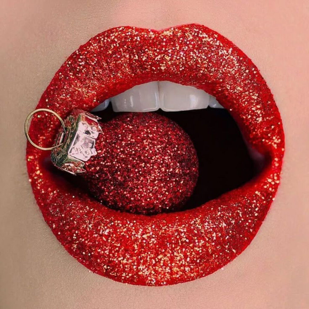 آرایش لب گلیتر برای کریسمس
