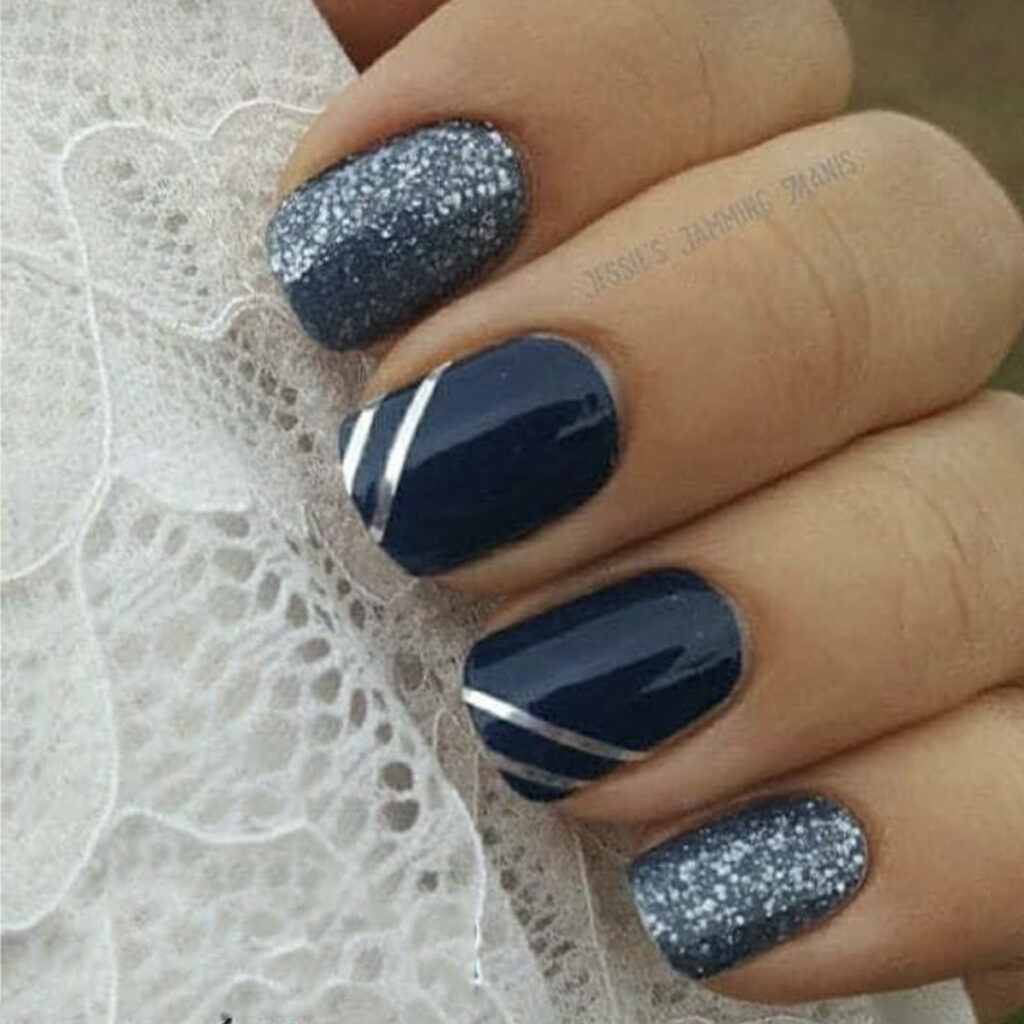 ناخن‌ آبی زمستانی خاص