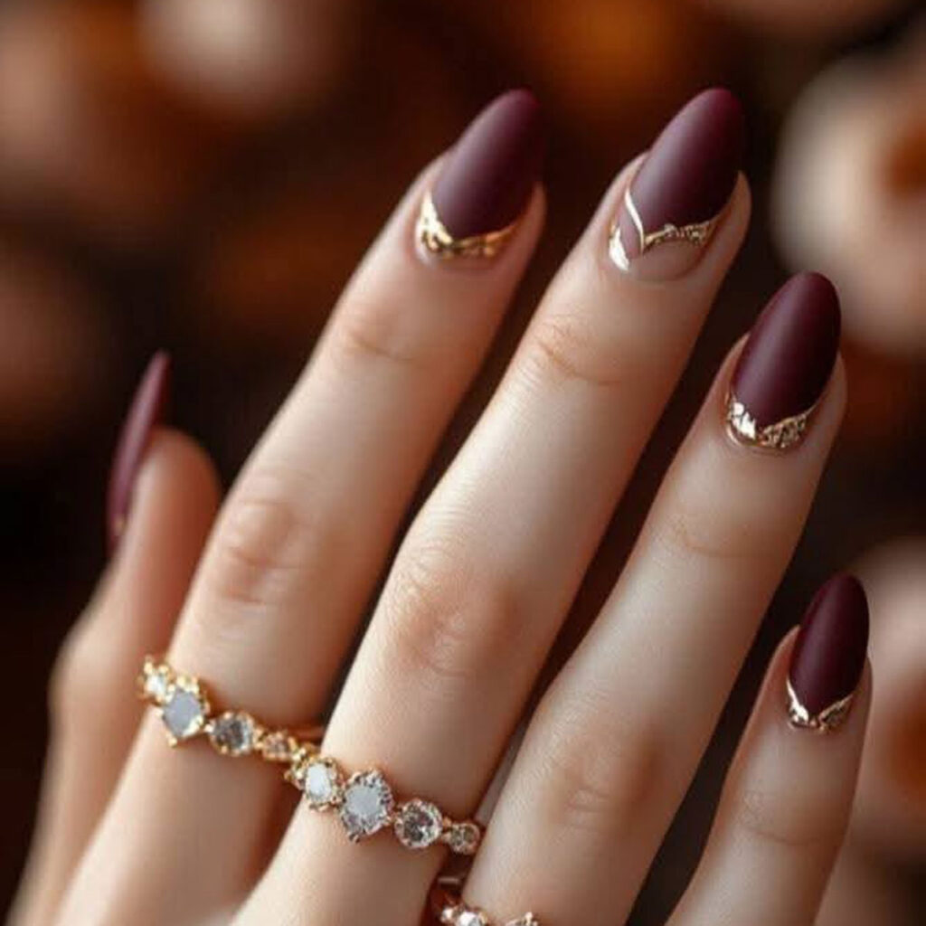 دیزاین ناخن مینیمال و زیبا