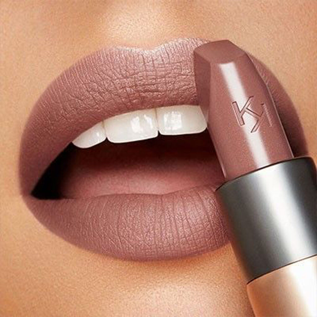 مدل رنگ رژ لب قهوه‌ ای ترند و شیک