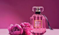 چرا بعضی عطرهای زنانه ماندگاری بیشتری دارند؟