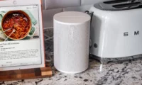 Sonos Era 100 به پایین ترین قیمت خود در چند ماه اخیر رسید
